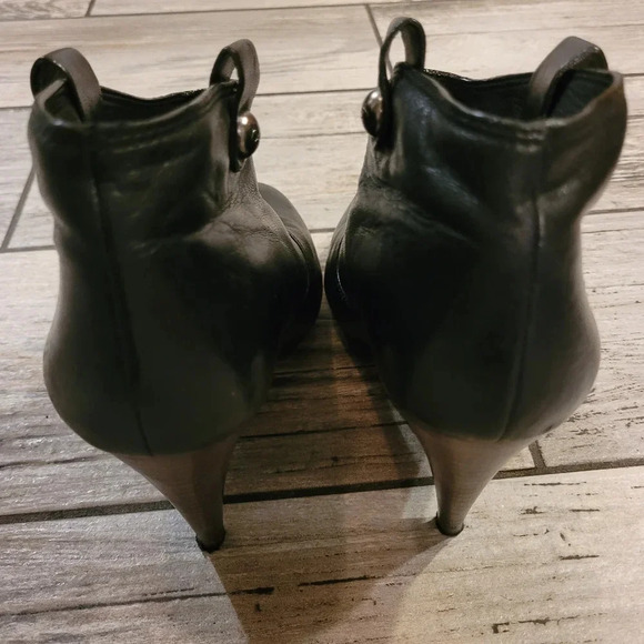 COACH Aliza black waxy leather ankle high heel pull-on classic booties Women's 8 - Picture 11 of 14